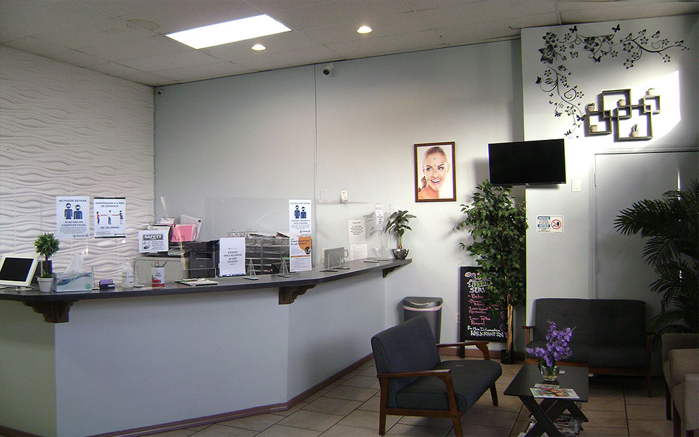Front Desk - Her Smart Choice - Wmen's Clinic, Los Angeles 