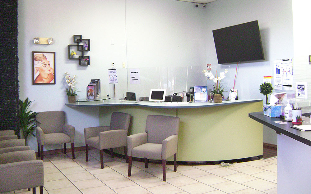 Front Desk - Her Smart Choice - Wmen's Clinic 